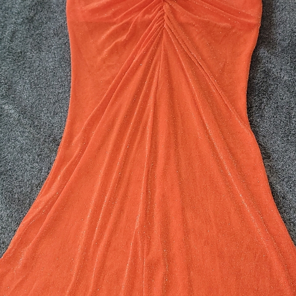 Women's Wave Texture Fabric Tube Top With Round Buckle And Mermaid Hem skirt - Picture 4 of 6